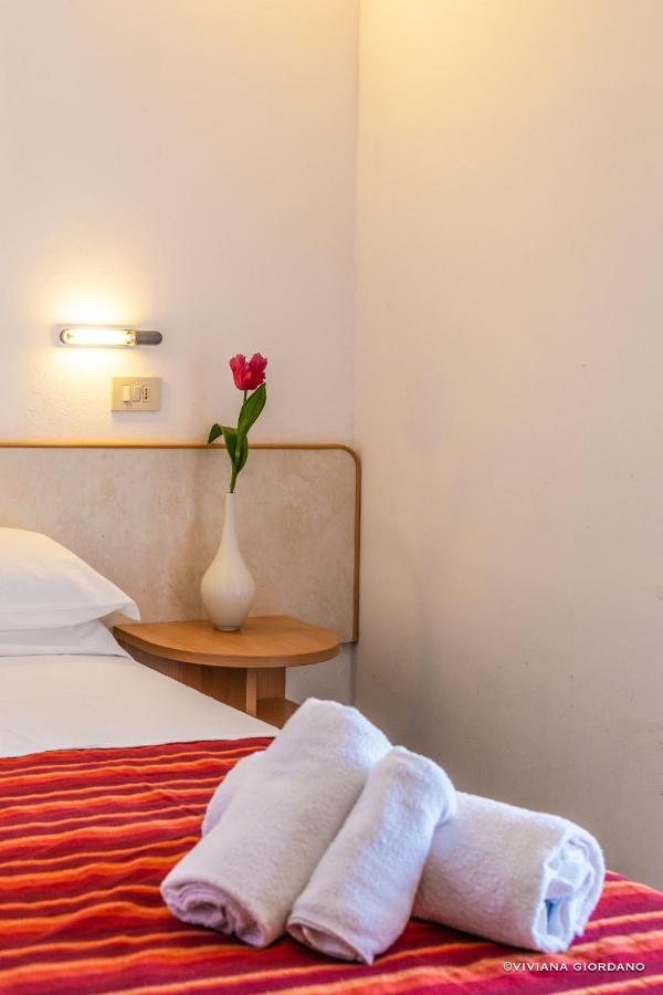 Single Room,1008306280:JPEG